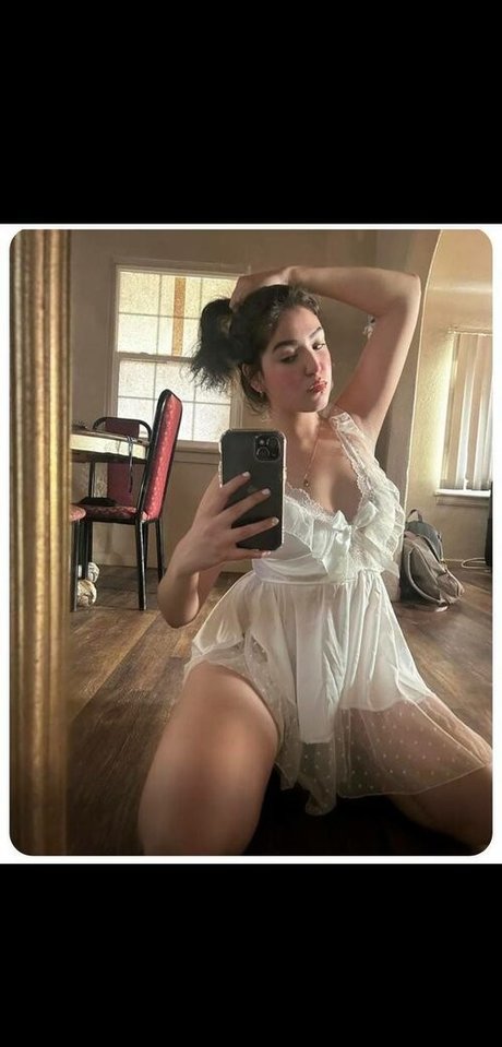 kristalqr ヌードのポルノスター 画像