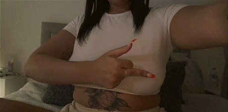 パフィーオンリーファンズ 無料ヌード 画像