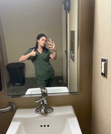 母乳オンリーファン 無料xxx 写真