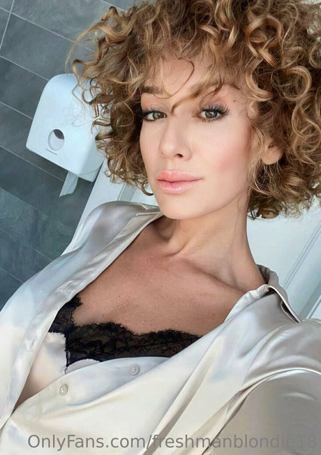 freshmanblondie18 ホットなポルノスター アーカイブ