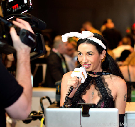 ボールズオンリーファンズ 無料 写真