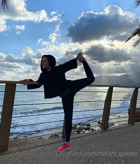 nataly queen HD女優 写真