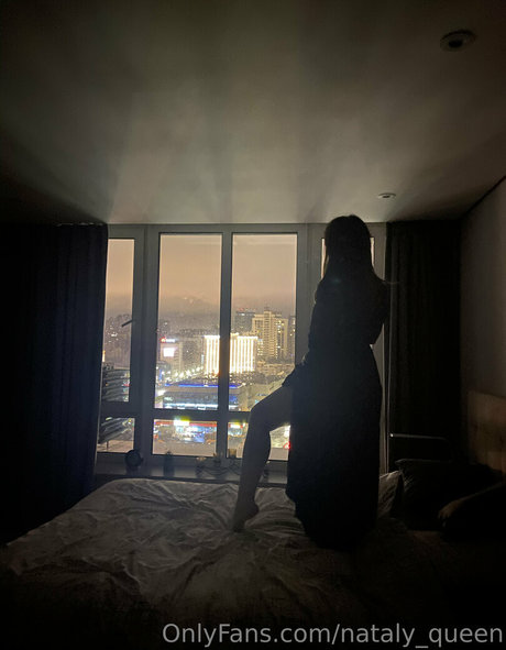 nataly queen アートモデル 写真