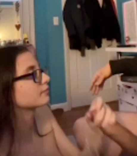 騎乗位熟女OnlyFans 無料ヌード 写真