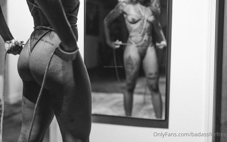 badassforfree 完璧なモデル アーカイブ