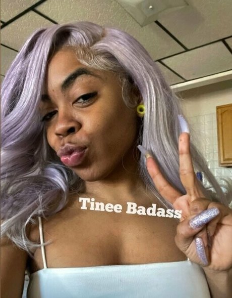 badassforfree XXXモデル 画像