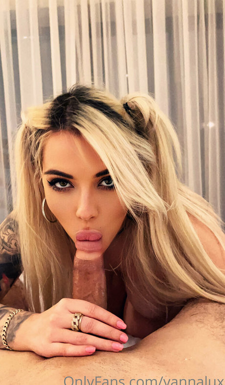 ぽっちゃり黒人OnlyFans 無料エロ 写真