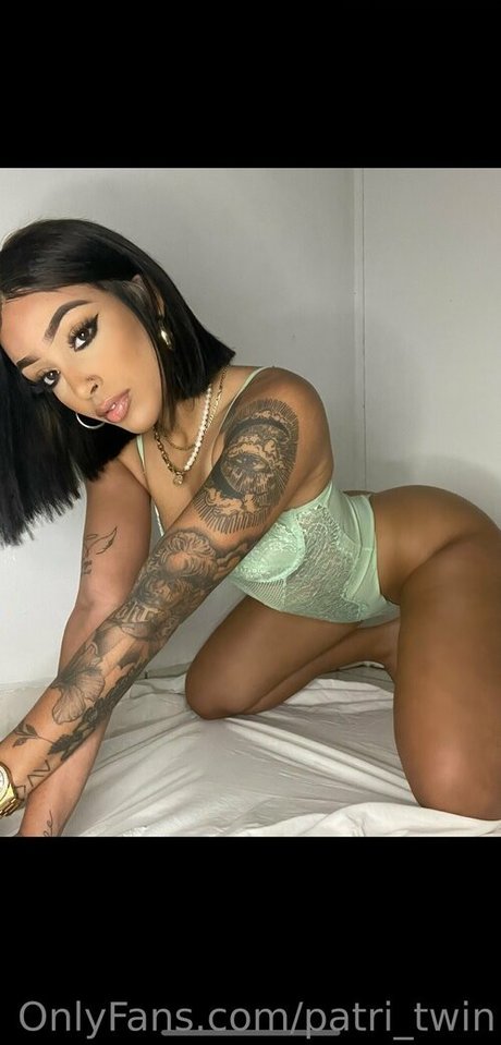 大学生のオンリーファンズ ヌード 写真