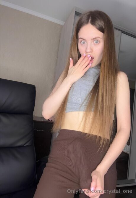 crystal one エロティックなスター 画像