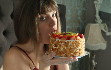 熟女の足オンリーファンズ 無料ヌード 写真