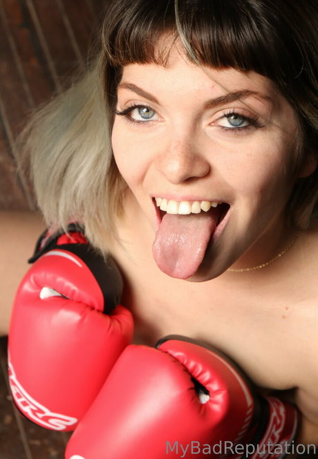 ティーントランスオンリーファン ポルノ ギャラリー