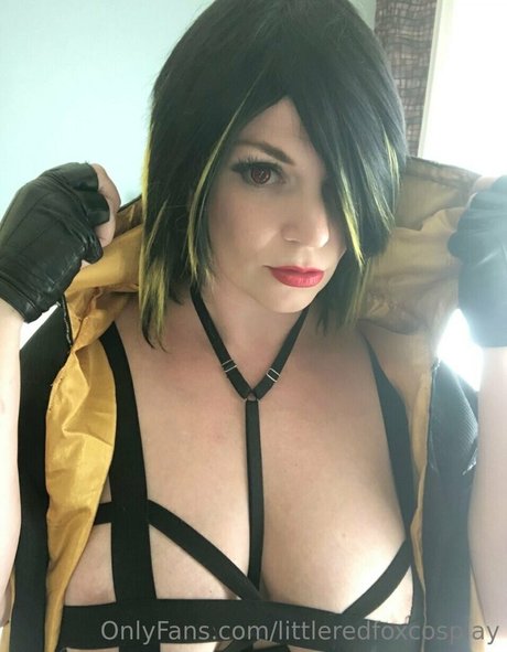 曲線美のクーガーOnlyFans アート裸 写真