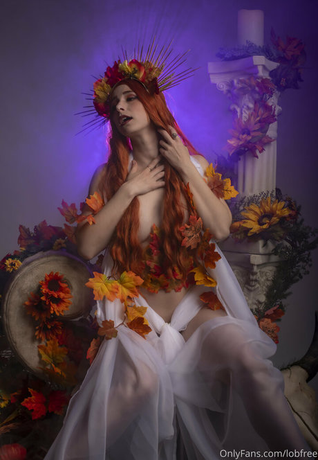 巨乳で曲線美のOnlyFans ポルノグラフィック 写真