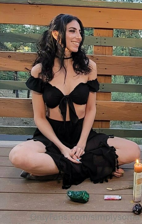 ティーンシーメールオンリーファンズ ヌード 画像