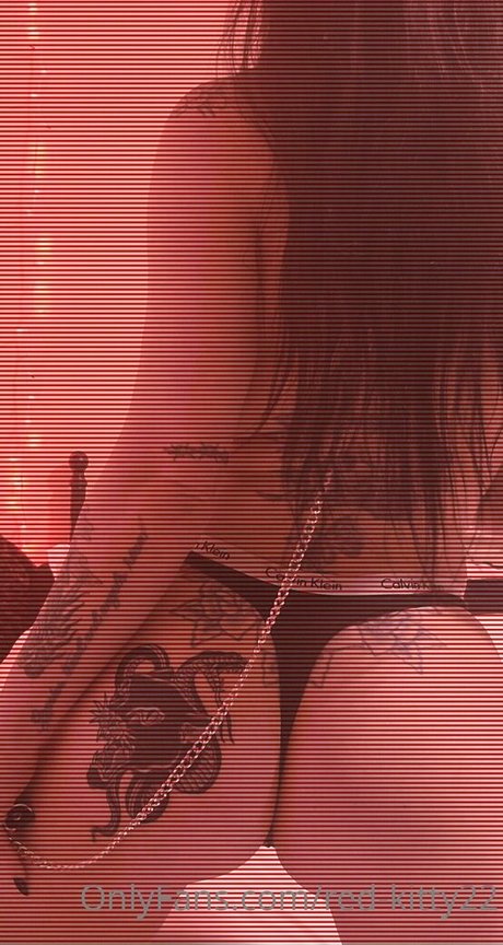 フィットネスインフルエンサーオンリーファンズ 美しいヌード ギャラリー