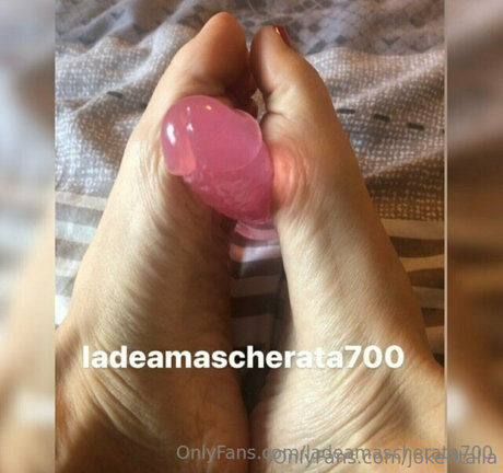 ナチュラルポーグオンリーファン セクシー裸 ギャラリー