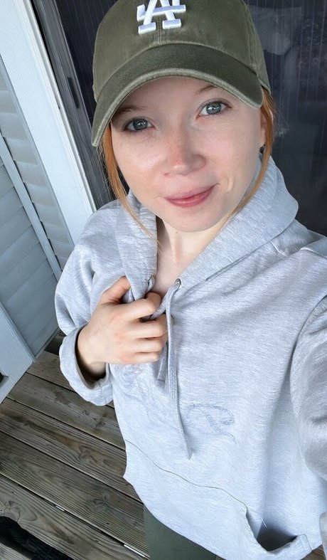 Peachy Noel ポルノスター 無料 画像