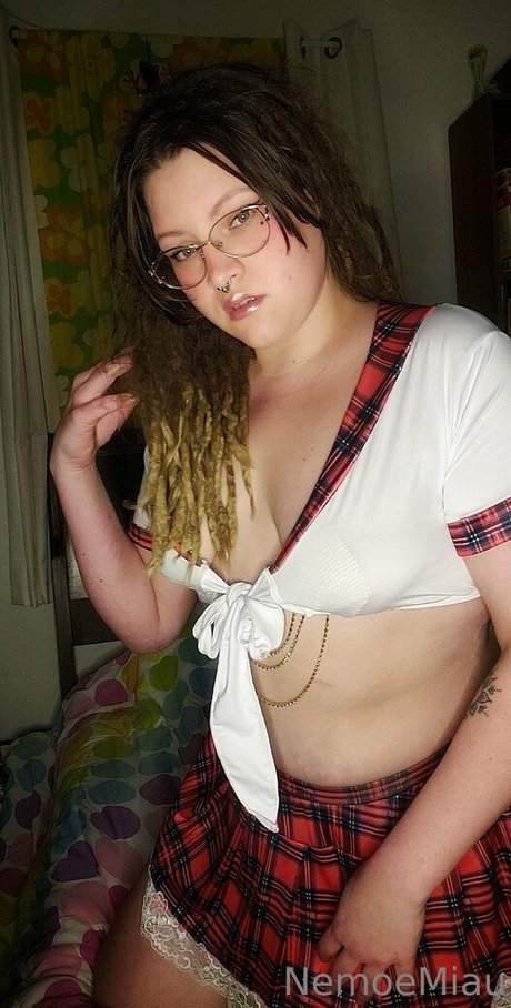 captain nemoe セクシーなスター 写真