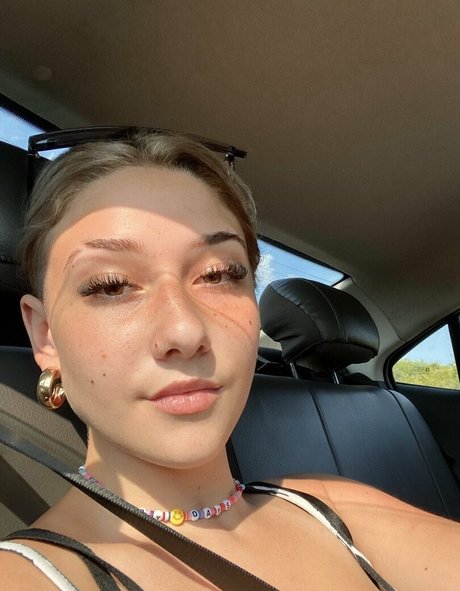 19歳のOnlyFans エロ ギャラリー