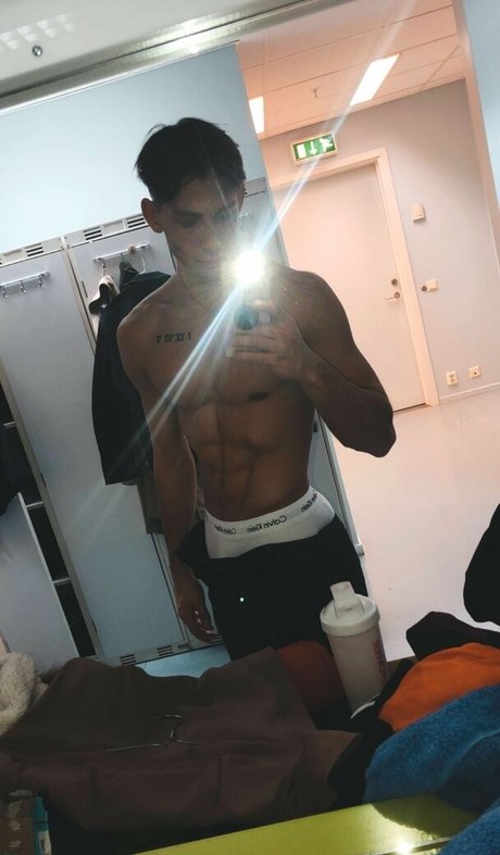 battyboyfree かわいいポルノスター ギャラリー