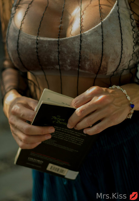 mrs kissvhs アダルトスター 画像