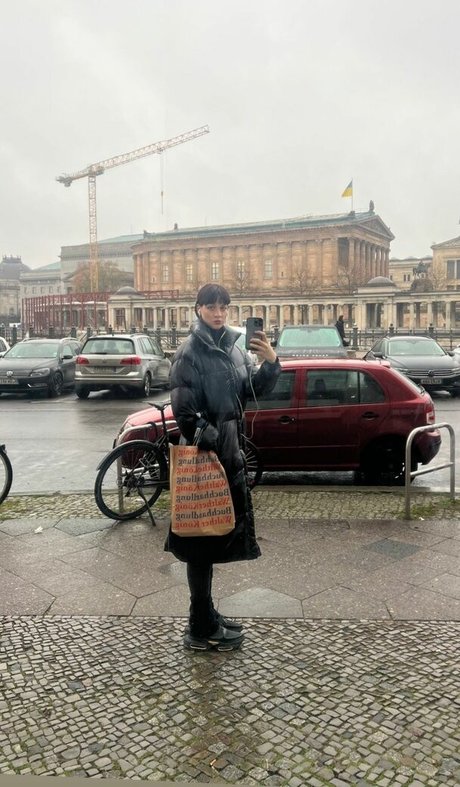 ブルネットのPOV OnlyFans セクシーヌード 写真