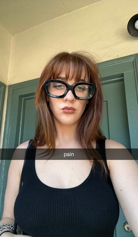 アジア人のティーンの足 オンリーファンズ ホットヌード ギャラリー