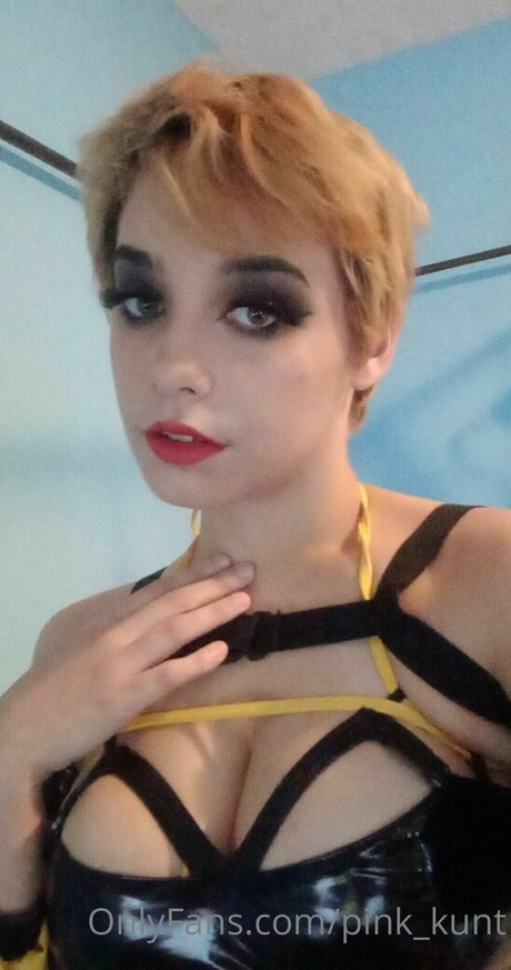 熟女クーガーオンリーファンズ ホット 写真