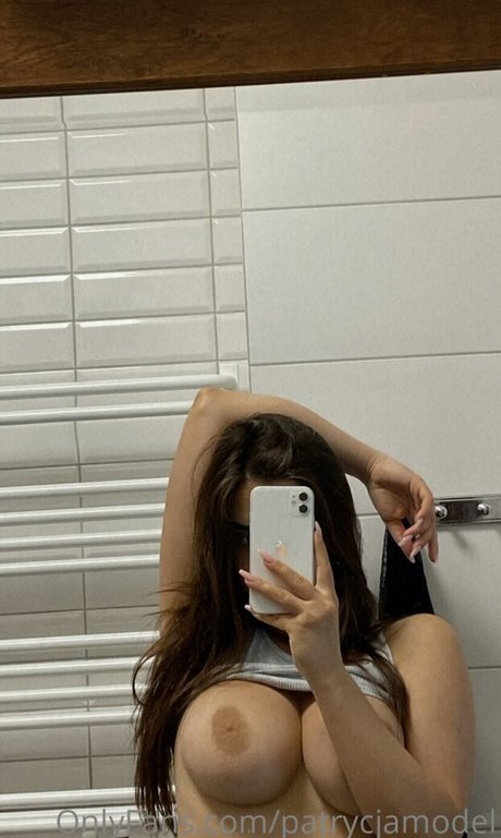 Nextsupergirl ポルノ女優 画像