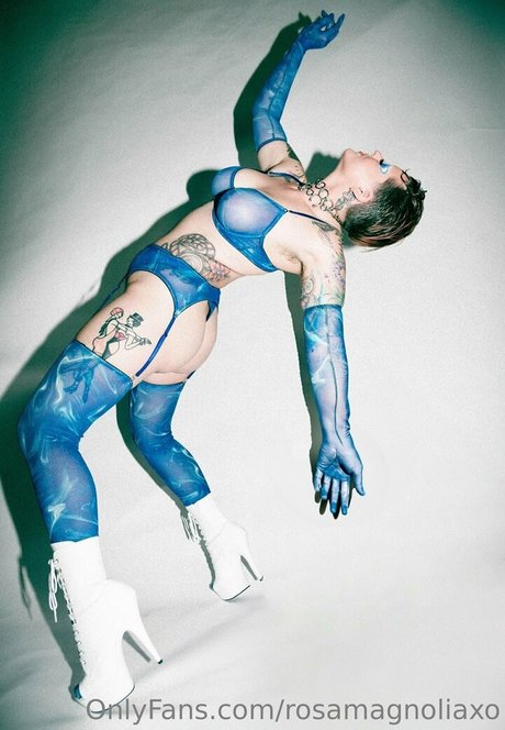 ハロウィン オンリーファン ポルノ 写真