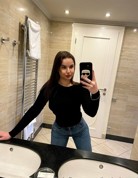 ヌード 屋外 OnlyFans 素敵 写真