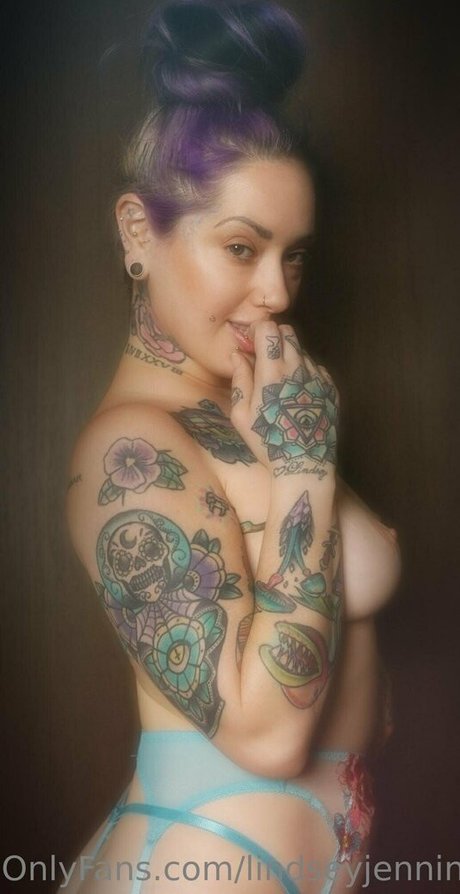 lindseyjenningz アートモデル 写真