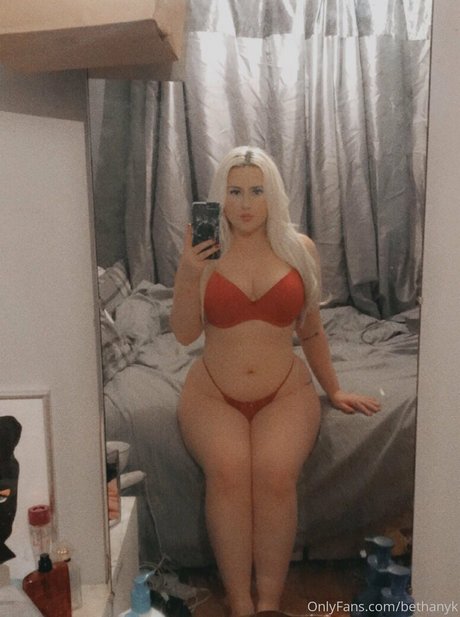 bethanykopeland 無料のポルノスター 画像