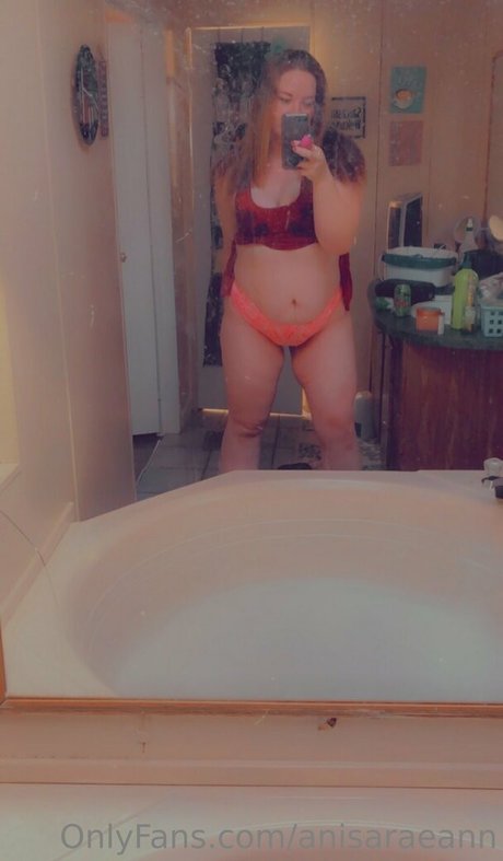 anisaraeann 裸のスター 写真