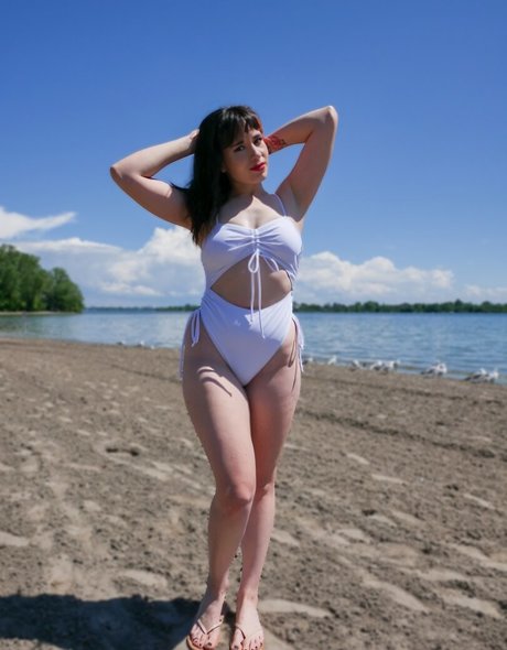 アラブのティーンズオンリーファンズ アダルト無料 写真