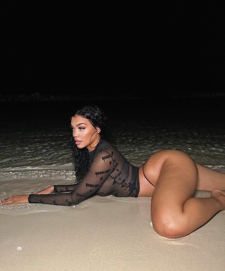 xttiona アート女優 写真