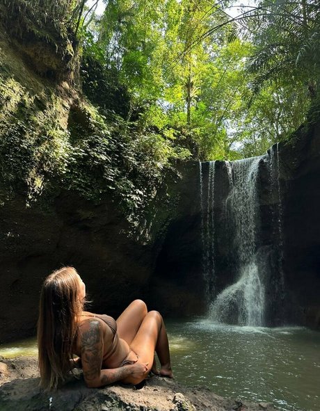 Sasha asian ポルノスター ヌード ギャラリー