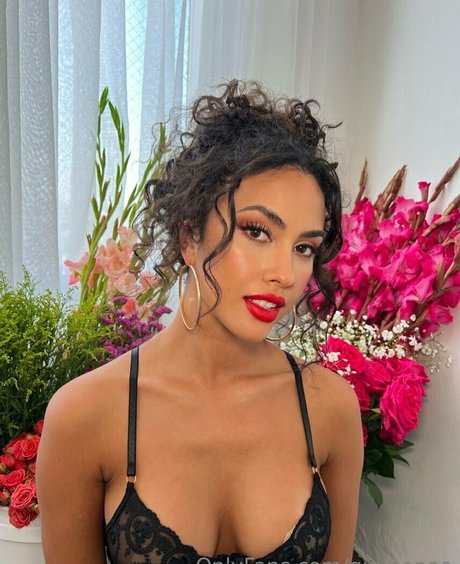 gigipenaa 無料のポルノスター 画像