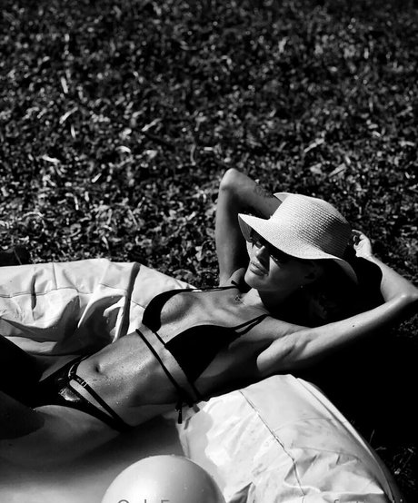 queen of atlantic ヌード女優 写真