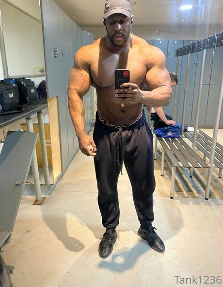 pleasure12368 完璧なポルノスター 写真