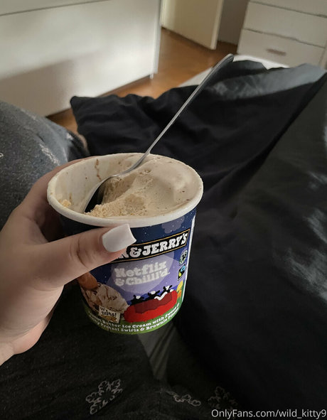 wild kitty9 ポルノスター 無料 ギャラリー