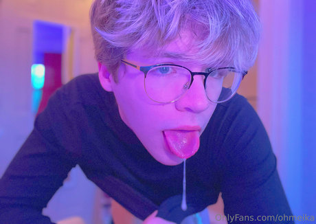 ohmeika 独占ポルノスター ギャラリー