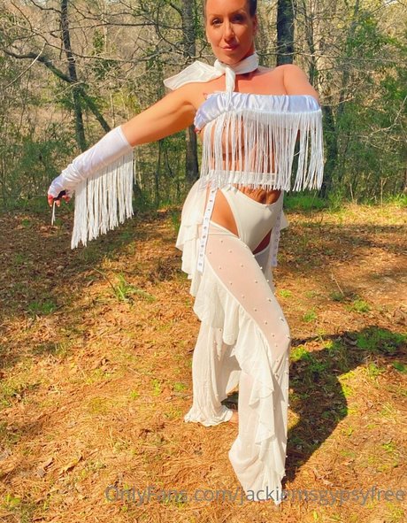 jackiemsgypsyfree ヌードモデル ギャラリー