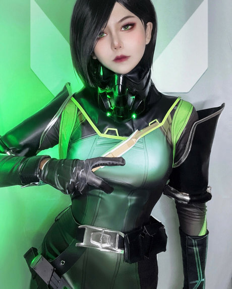 Aveline Tetsuya 完璧なスター 写真