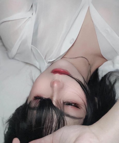 Aveline Tetsuya トップポルノスター 写真