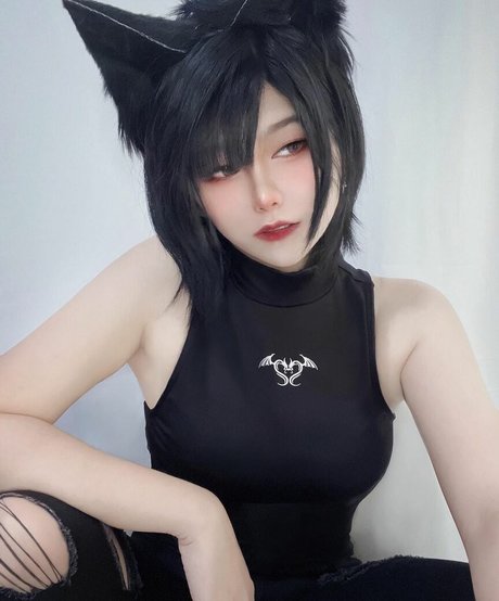 Aveline Tetsuya ポルノスター エロティック 画像