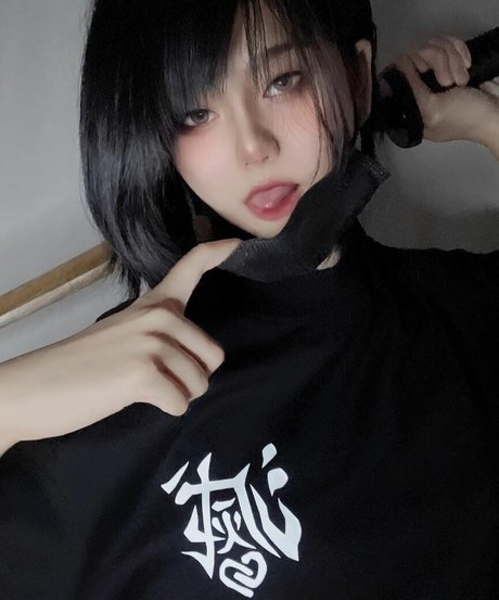 Aveline Tetsuya セックス女優 写真