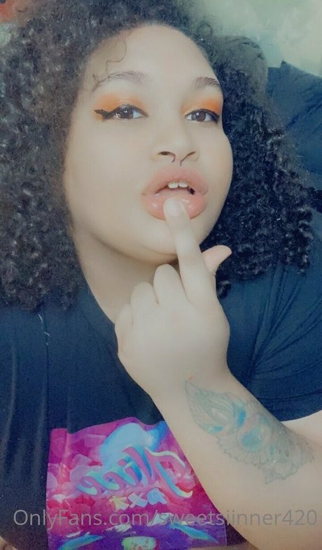 毛深いアジア人オンリーファンズ 無料裸 写真