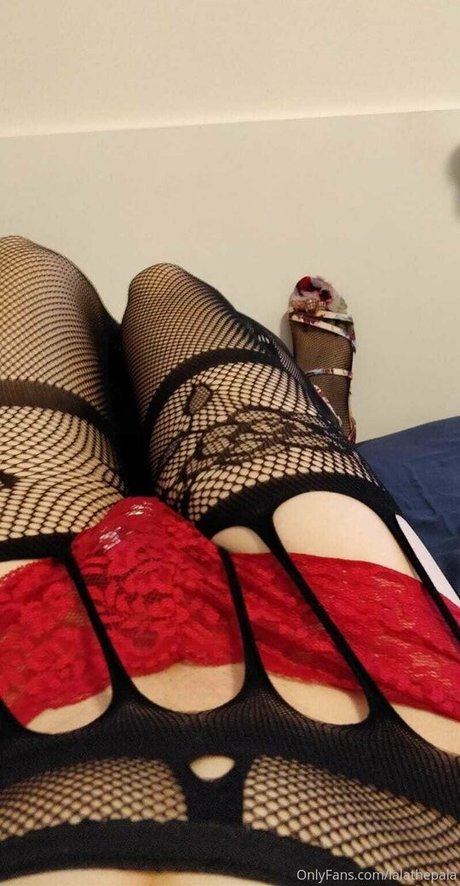 お金 オンリーファンズ 無料セクシー 画像