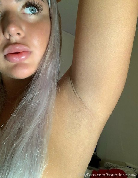 bratprincessava ポルノスター 無料 写真